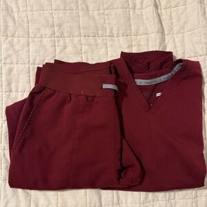 Fabletics scrub set - size M